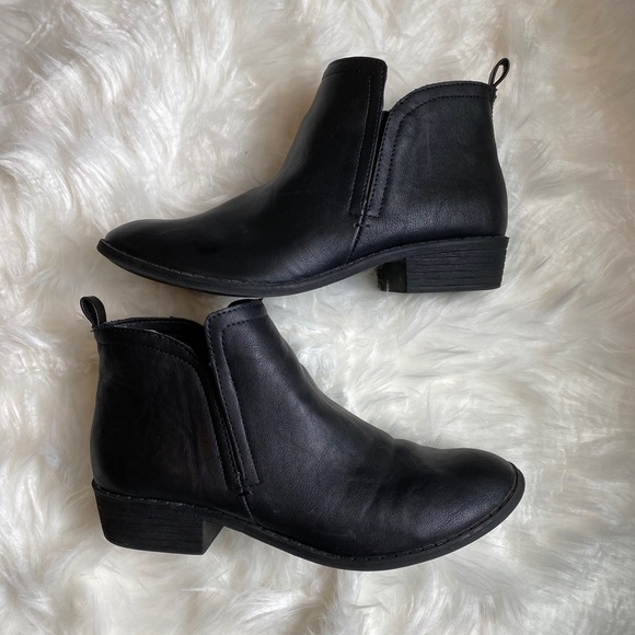 American Eagle By Payless Shoes - Black American Eagle Ankle Booties